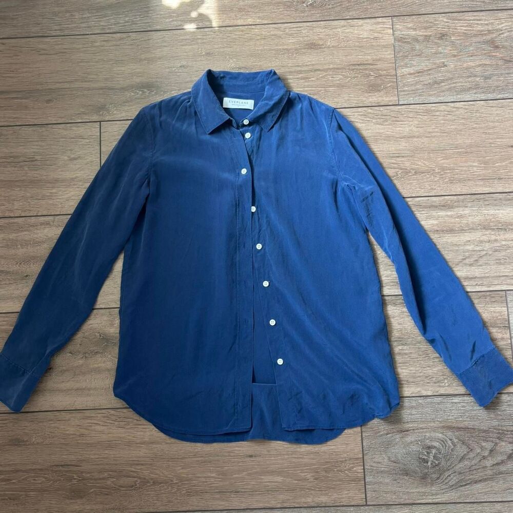 Everlane Must Have Blue Silk Button Up Shirt Size… - image 3